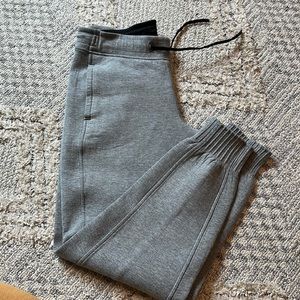 Lululemon joggers